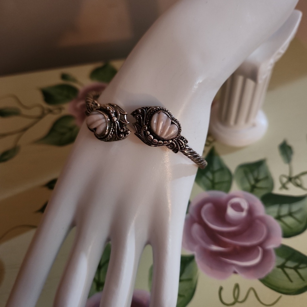 Artisan of Bali Pink Mother of Pearl Butterfly Bracelet Silver